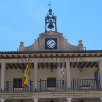 La FEMP invita a mantener un minuto de silencio hoy, 8 de enero, a las 12 horas, como muestra de condena por los atentados de París. La FEMP invita a mantener un minuto de silencio hoy, 8 de enero, a las 12 horas, como muestra de condena por los atentados de París.